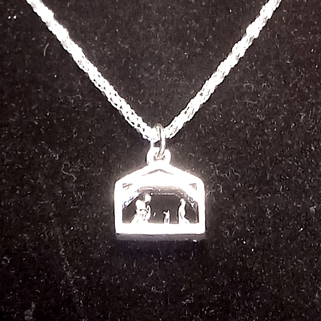 A Night In A Bethlehem Stable Necklace 20$